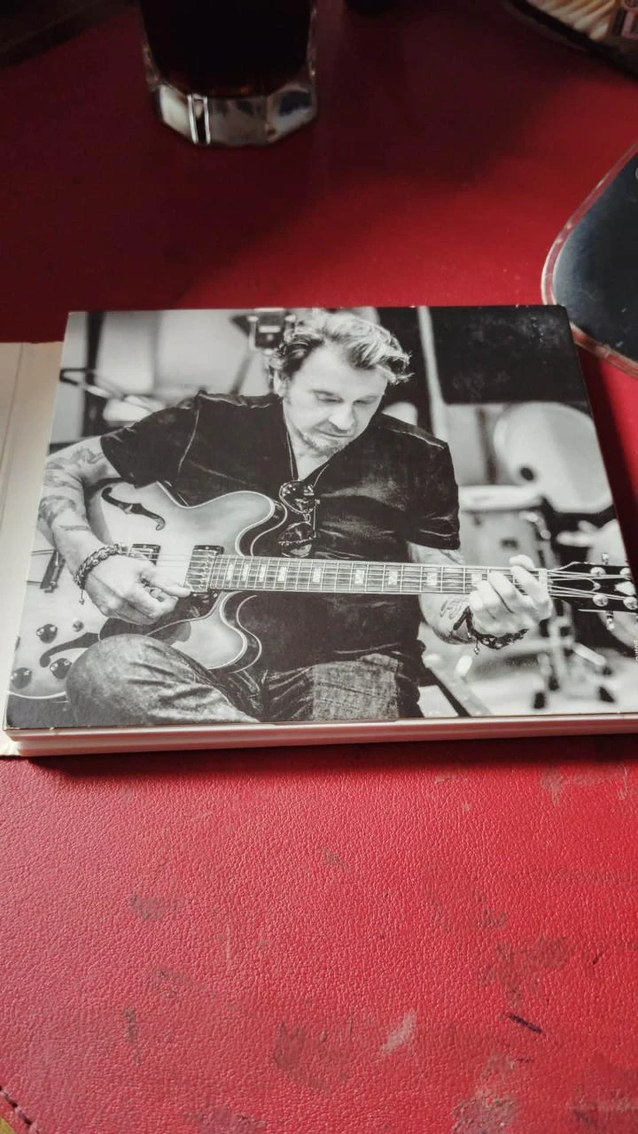 Johnny Hallyday rester vivant – photo 5